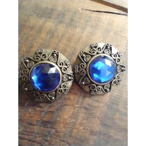 Vintage Don-Lin Clip on Earrings Blue faceted faux stone Aged Gold tone E2 - Picture 1 of 7